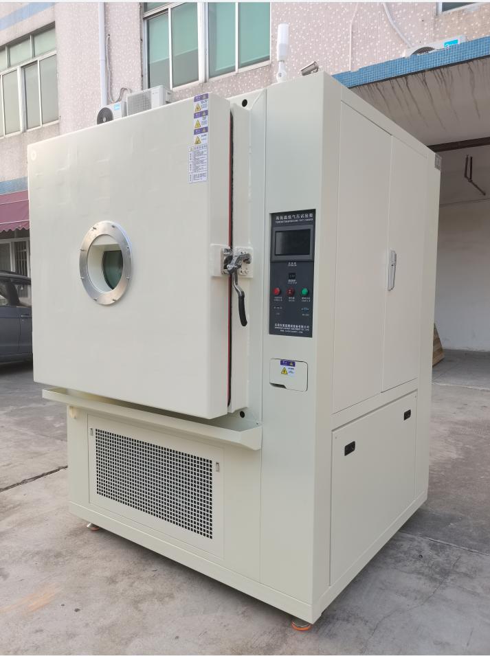 1000L高低溫低氣壓（濕熱）試驗箱順利投入實驗中！